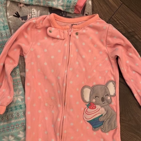 Carters 3T Footed Pajama Bundle - Picture 4 of 5